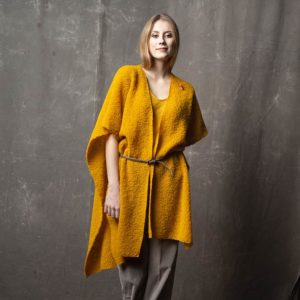 Cape Poncho Bette aus Biowolle von Meinfrollein, Gold Gelb