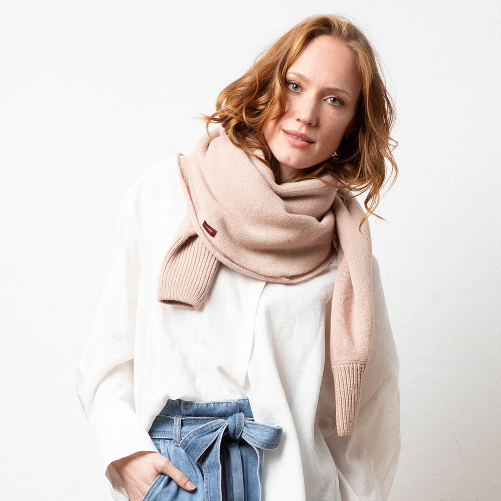 Two in One Pulli aus Alpaka Yak Gemisch, von Meinfrollein in Nude, Apricot, Beige